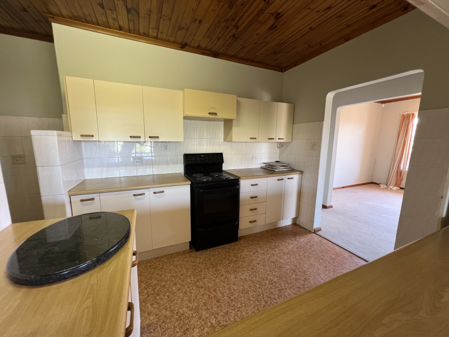 4 Bedroom Property for Sale in Wavecrest Eastern Cape